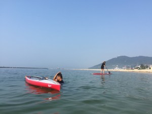 苦戦する浅貝さん、スイスイの平田さん